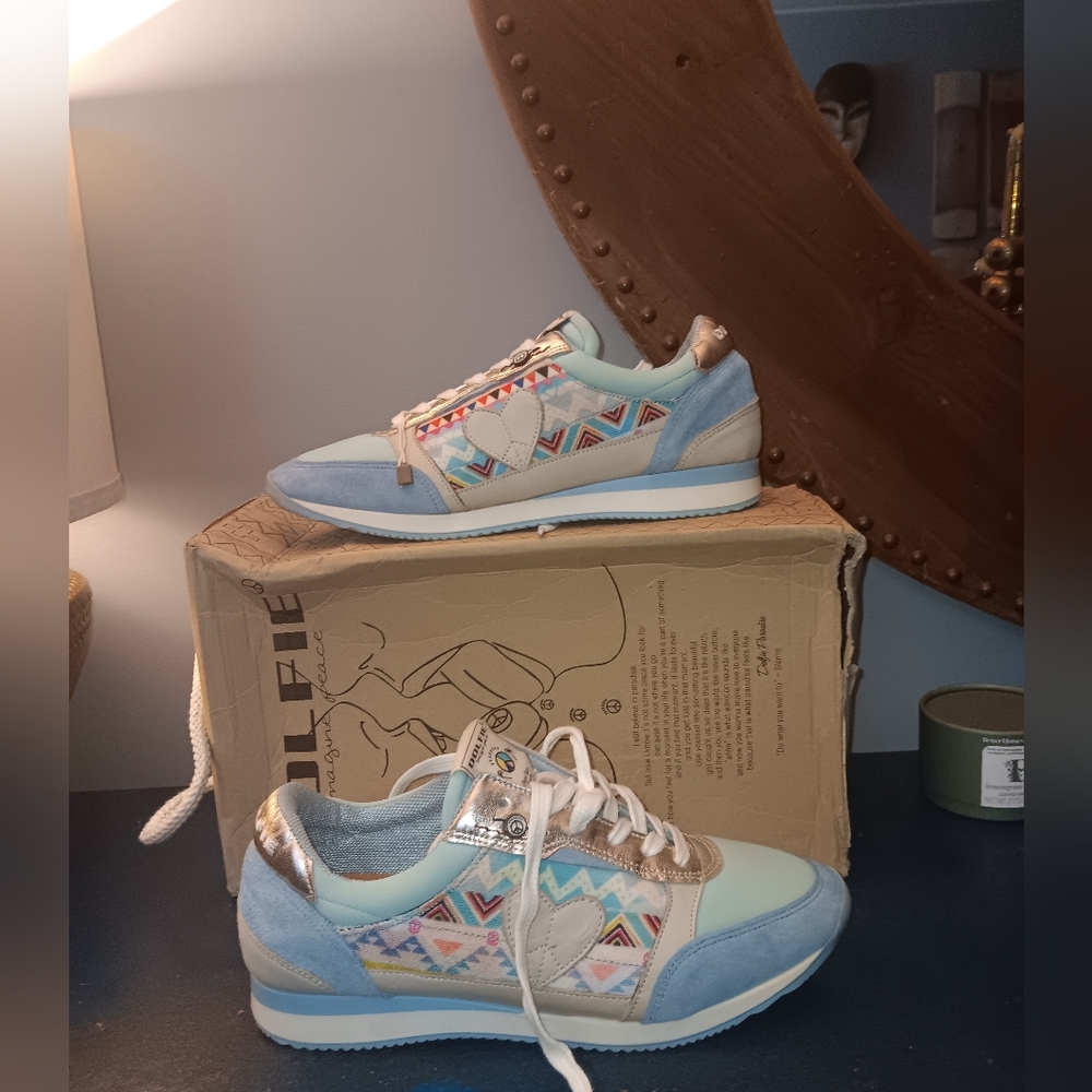 Dolfie sneakers